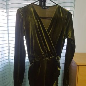 Evening velvet green dress.